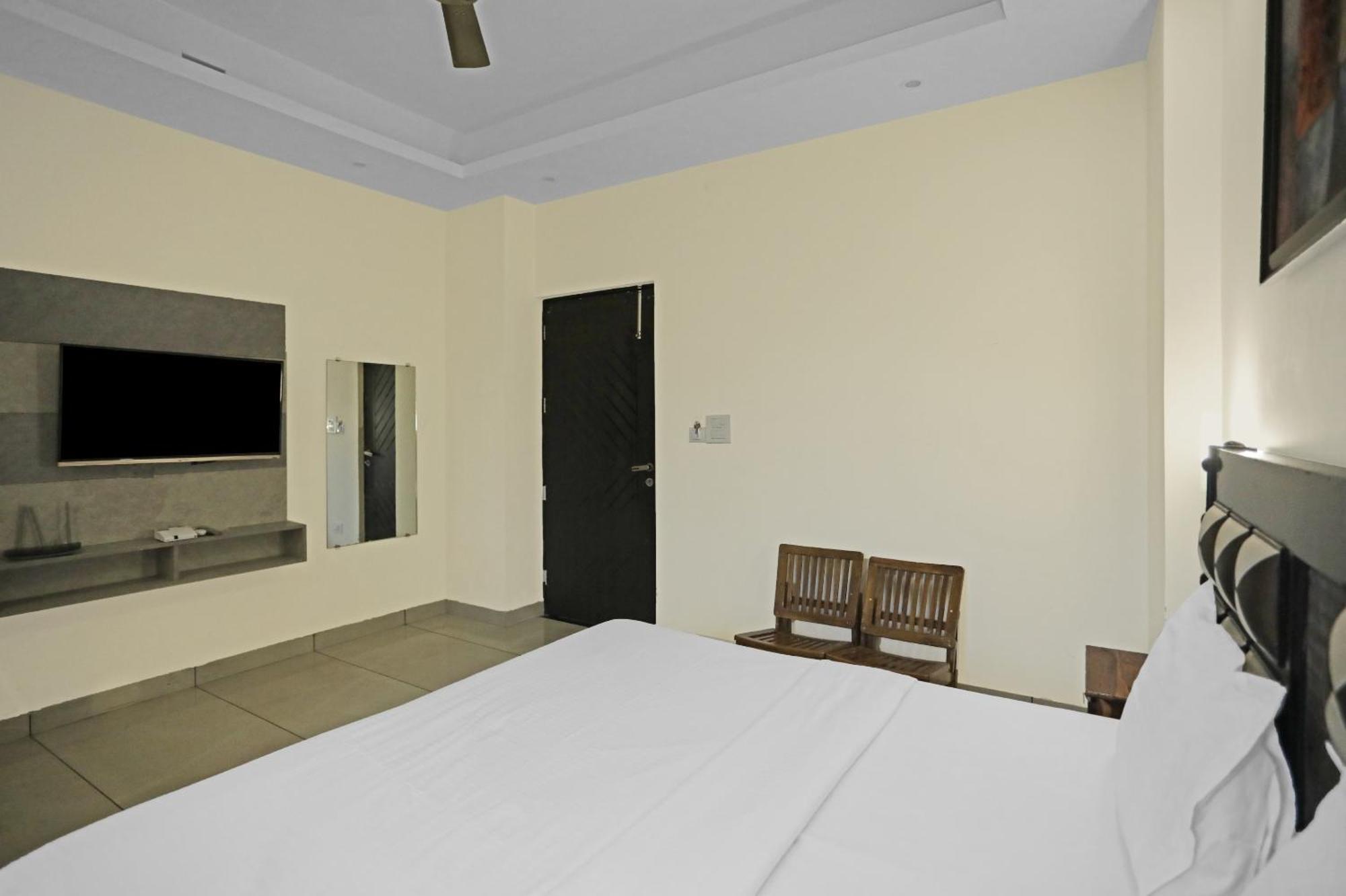 Super Hotel O Heart Beat Hotel Greater Noida Exteriör bild
